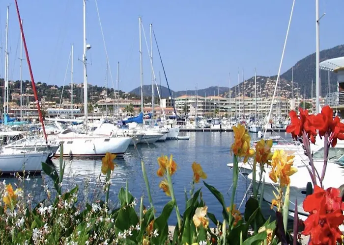 Cosy + Parking Prive 아파트