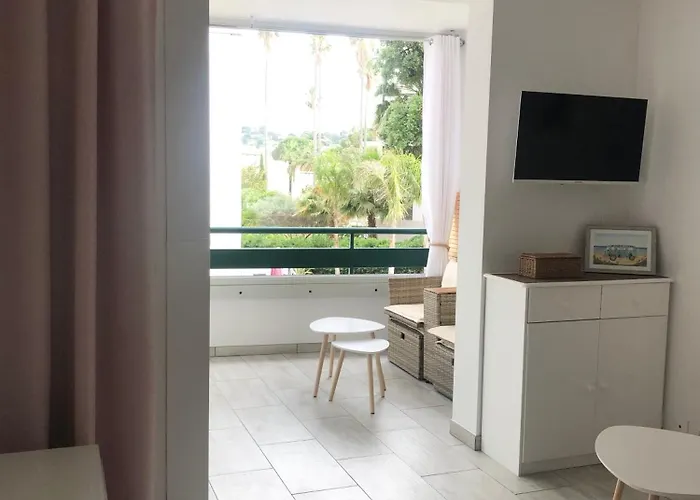 Cosy + Parking Prive 아파트 *