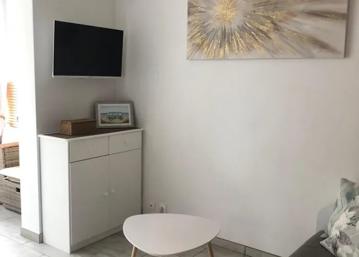 Lägenhet Cosy + Parking Prive *